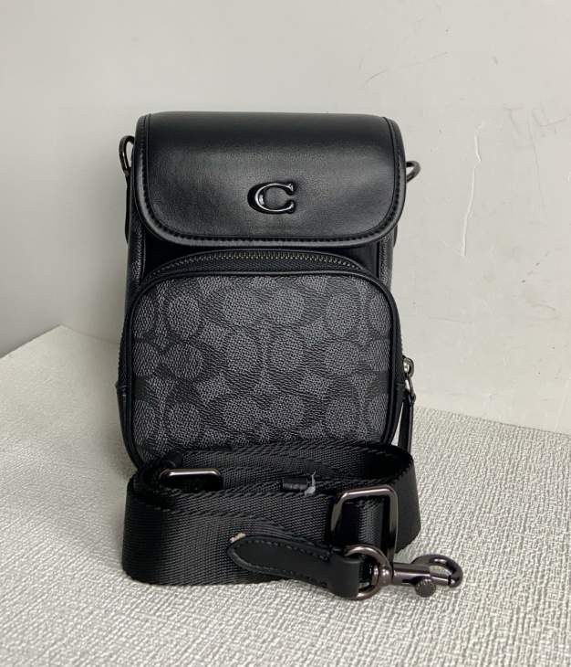Picture of Coach Mens Bags _SKUfw192124893fw